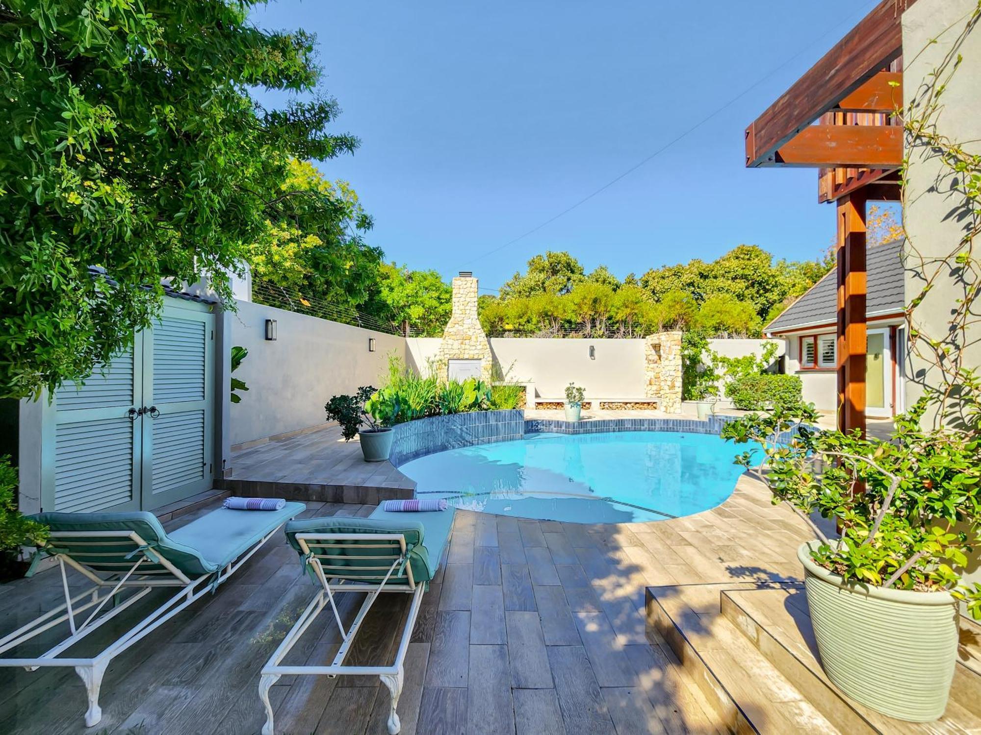 Branch & Vine Cottages - Constantia - Formerly Pinoak Cottages ケープタウン エクステリア 写真