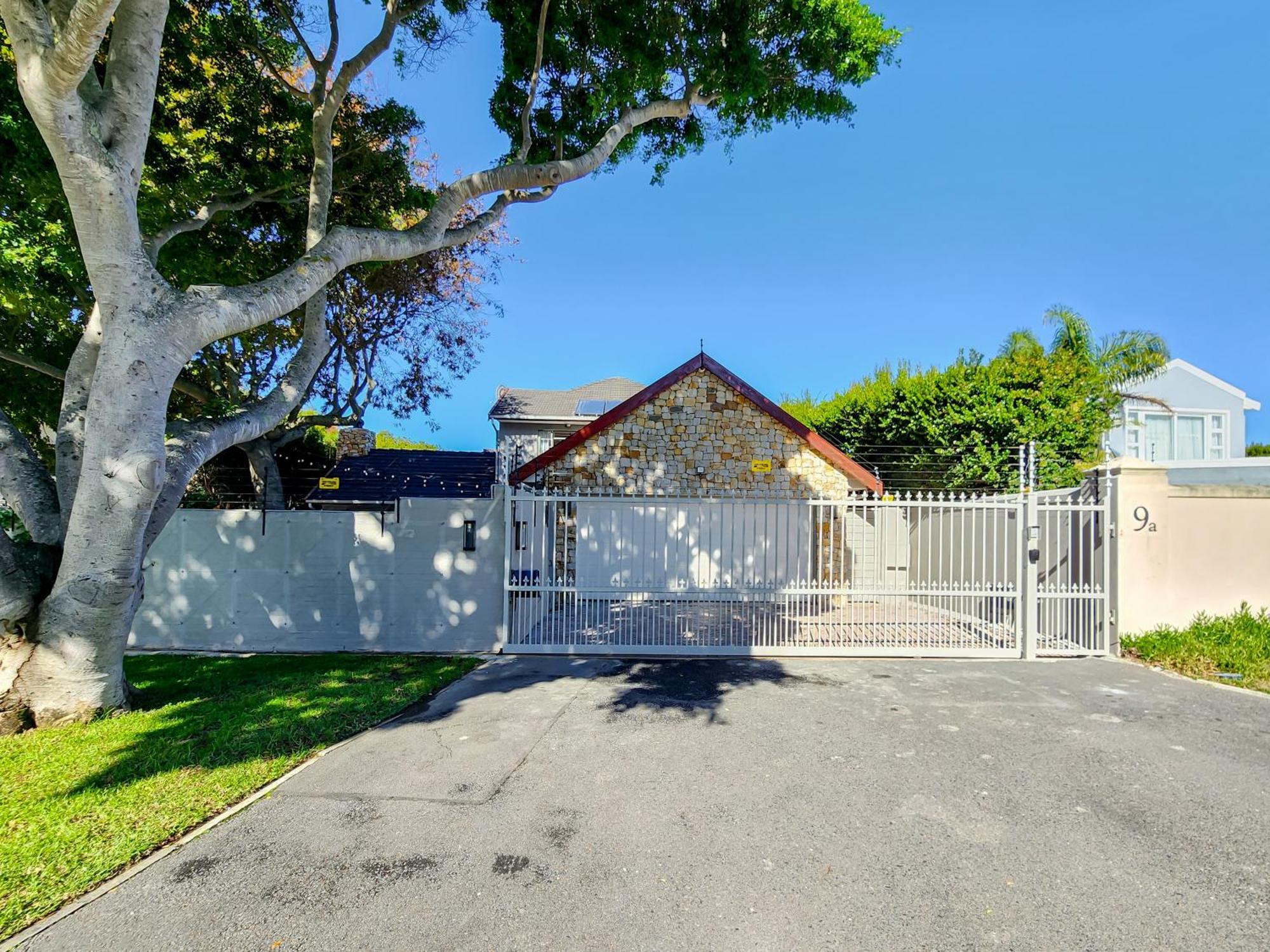 Branch & Vine Cottages - Constantia - Formerly Pinoak Cottages ケープタウン エクステリア 写真