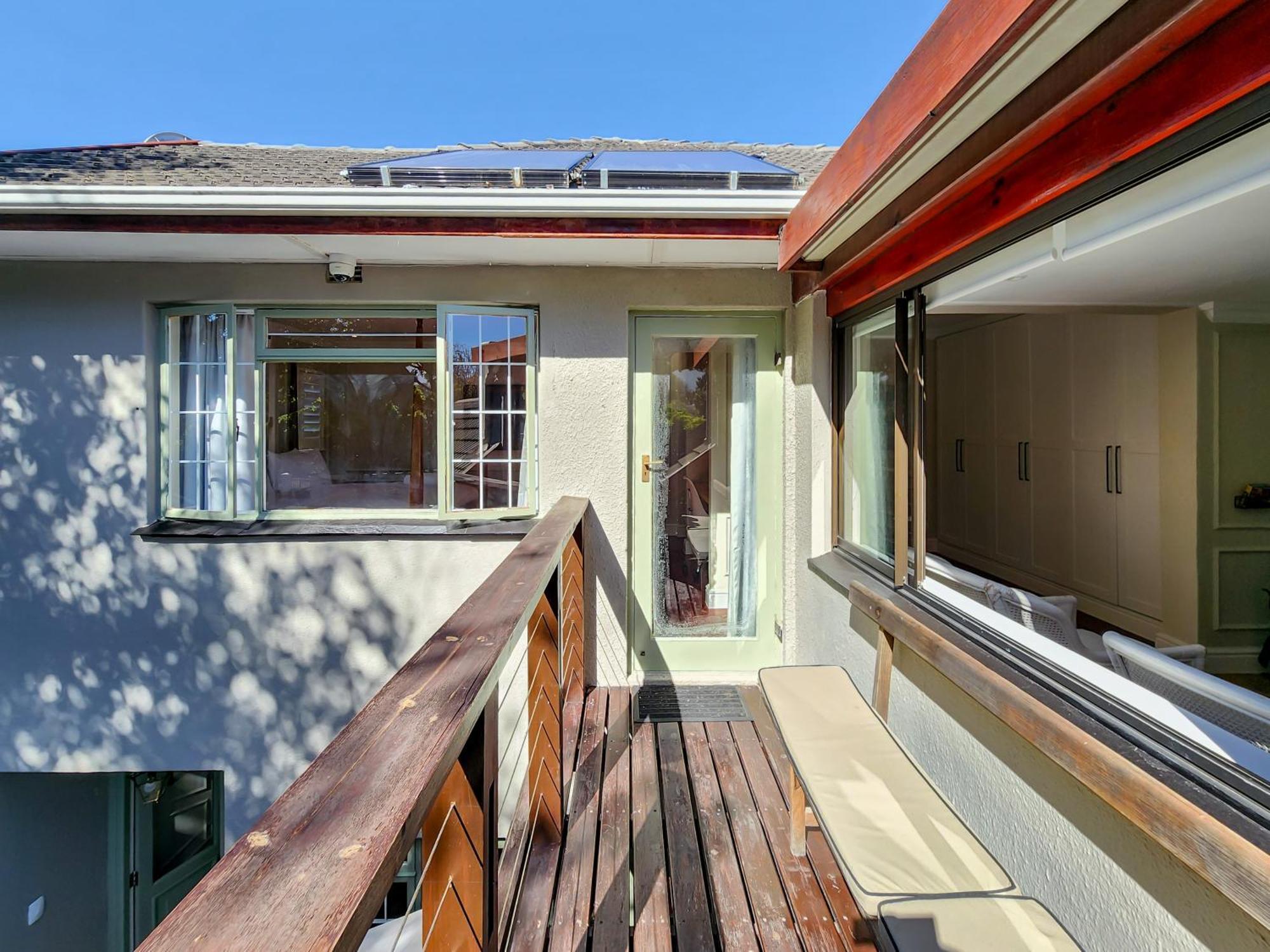 Branch & Vine Cottages - Constantia - Formerly Pinoak Cottages ケープタウン エクステリア 写真
