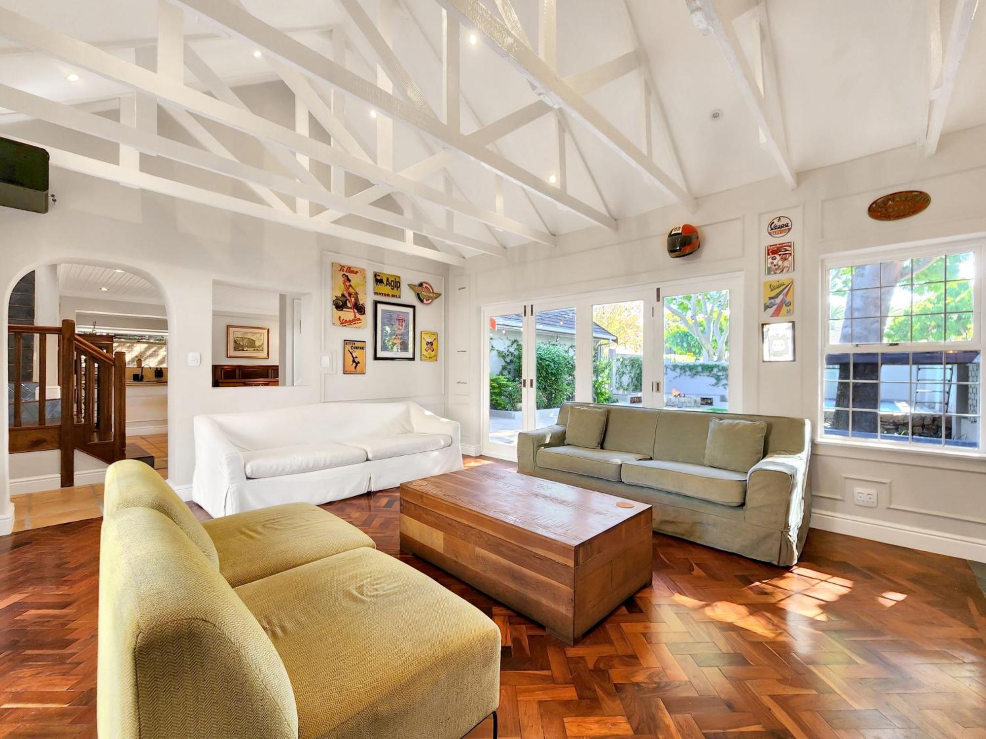 Branch & Vine Cottages - Constantia - Formerly Pinoak Cottages ケープタウン エクステリア 写真