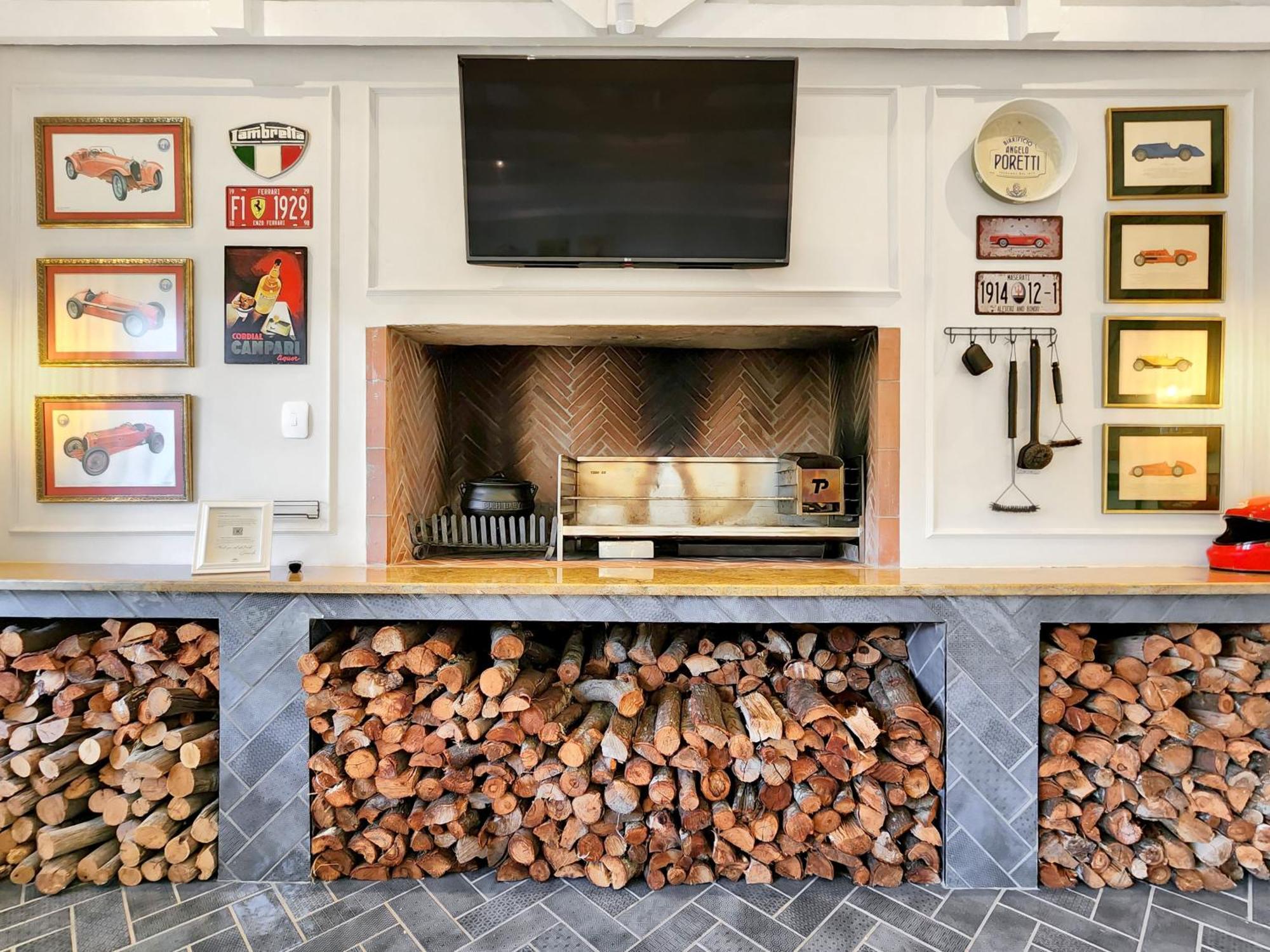 Branch & Vine Cottages - Constantia - Formerly Pinoak Cottages ケープタウン エクステリア 写真
