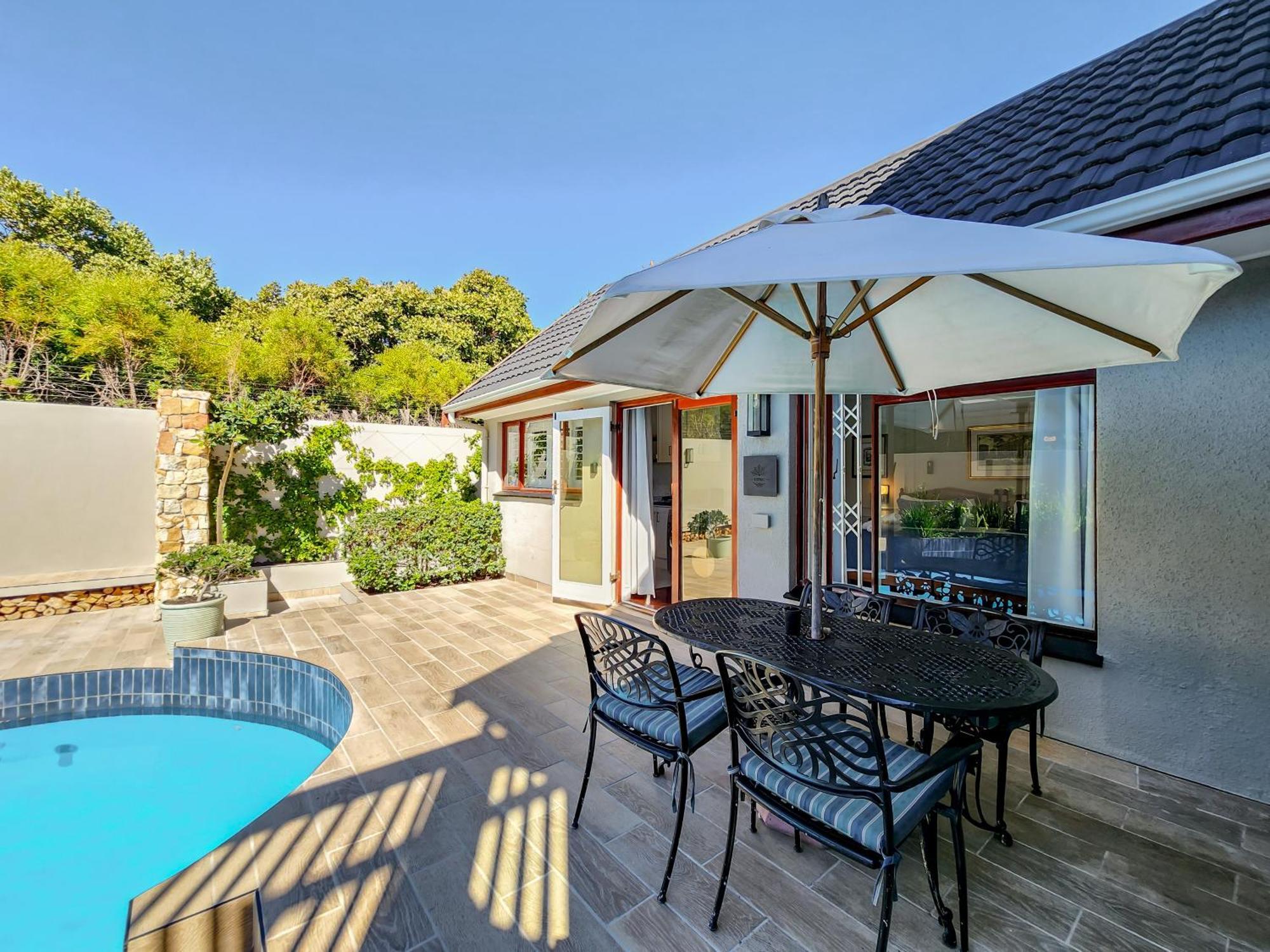 Branch & Vine Cottages - Constantia - Formerly Pinoak Cottages ケープタウン エクステリア 写真